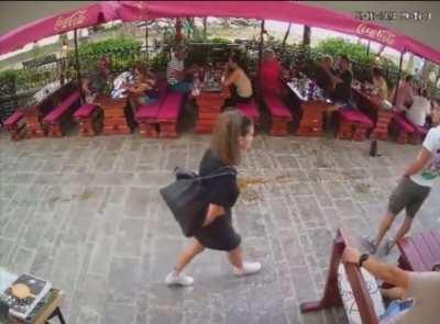 Man leaves a trail of shit