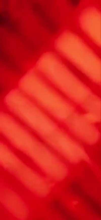 Hey xo fam, got the inspo to make a live wallpaper after u/LSDVISION21 posted theirs.