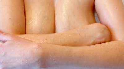 Uh oh… peek-a-boob!