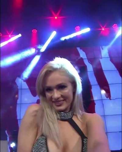 Scarlett Bordeaux