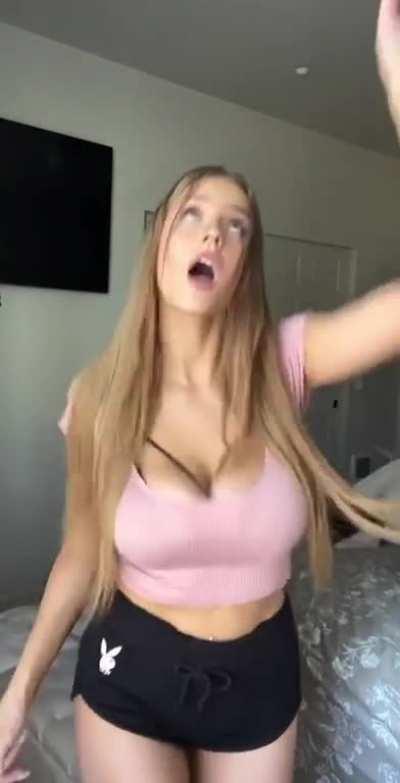 Cas Summer (@cas.summer) [Tiktok]