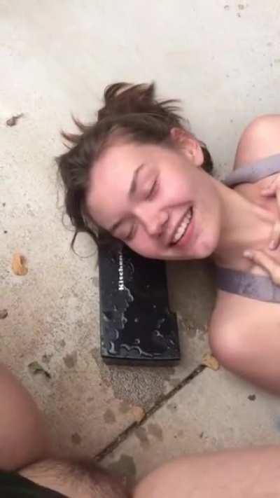 her GF pisses in her mouth - pissqu333n @ twitter