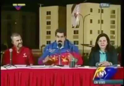 simplemente el reguetón