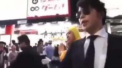 Xi Jinping traveling with entourage (REAL) (NOT CLICKBAIT)