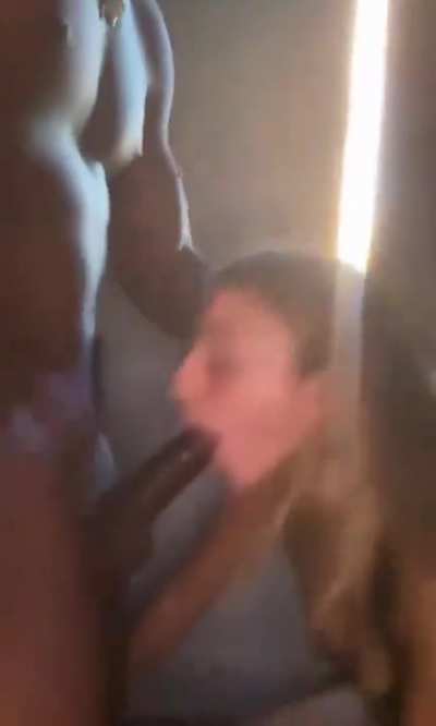 Deepthroat Queen 😫