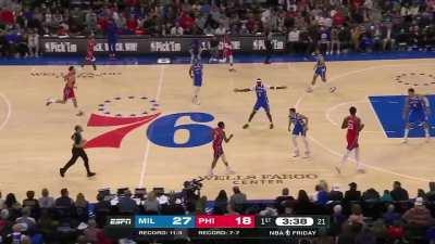 [Highlight] Brook Lopez hits the midrange jumper on top of Embiid and in the next play Embiid tries to blow by Brook but gets blocked twice