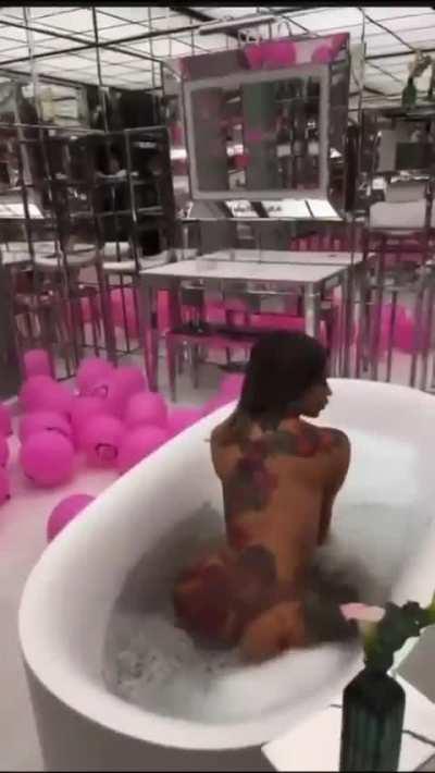 Cardi's twerking compilation