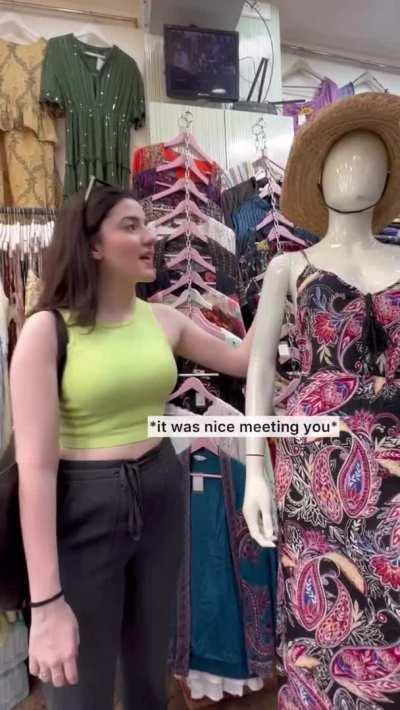 Meaty Arms of Aastha Shah 🥵