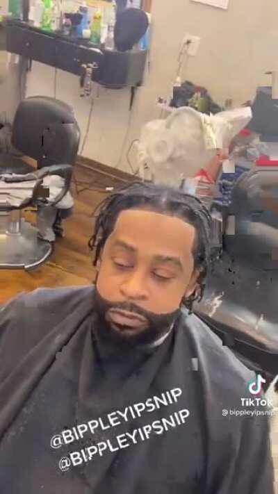 Barber speaks unintelligible dialect of English