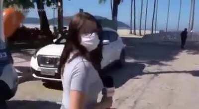 Agentes do estado roubando pessoas, quando exerciam seu direito de ir e vir para praticar atividades f&iacute;sicas.