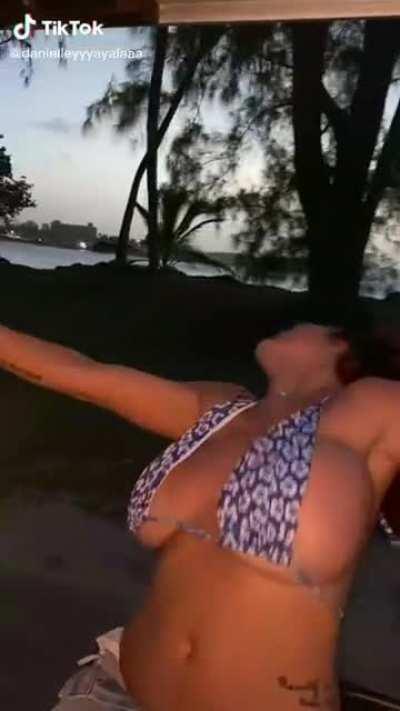 Freeeee Ride 🤗 [danielleyyyayalaaa]