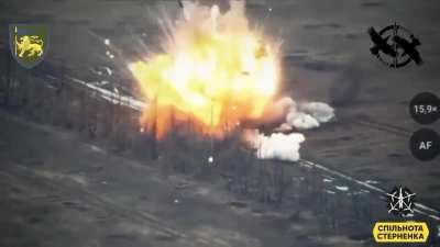 A russian BMP is destroyed in a catastrophic explosion after being hit by a Ukrainian FPV drone (Southern front)