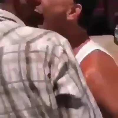 O da esquerda ganhou