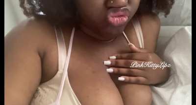 I know you like watching me smell them 🤭