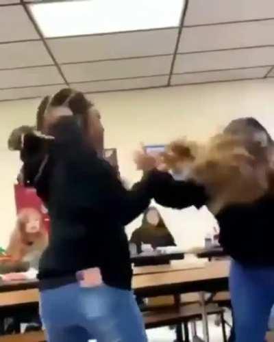 Bully gets what she deserved.