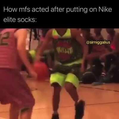 wyd if dis short nigga start doing this .