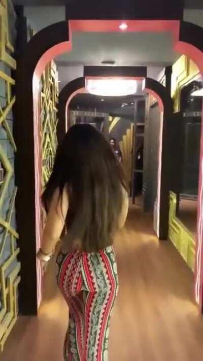 Slo-Mo on that bubble butt