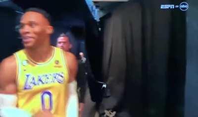 [Highlight] Westbrook all smiles and good vibes after the game