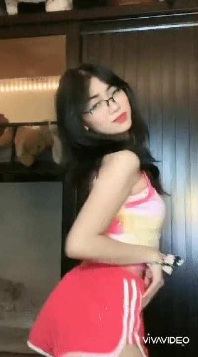 [reddit] someone make a jerktribute or a cumtribute for this slut