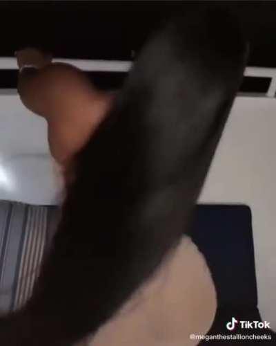 hot girl summer here!!!