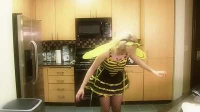 The Mako & Wren Adams Show: To Bee Or Not To Bee