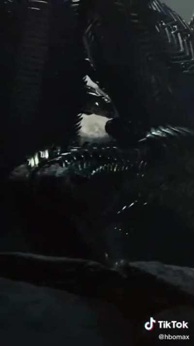 DISCUSSION: New 'Zack Snyder's Justice League' promo on HBOMax's TikTok