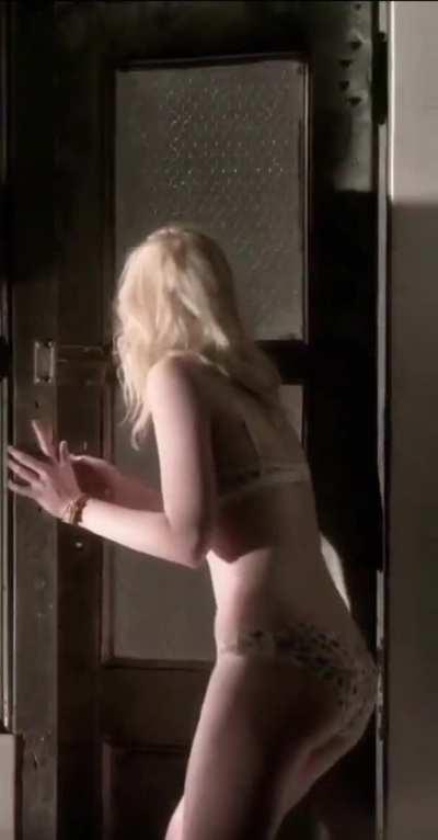 Elle Fanning