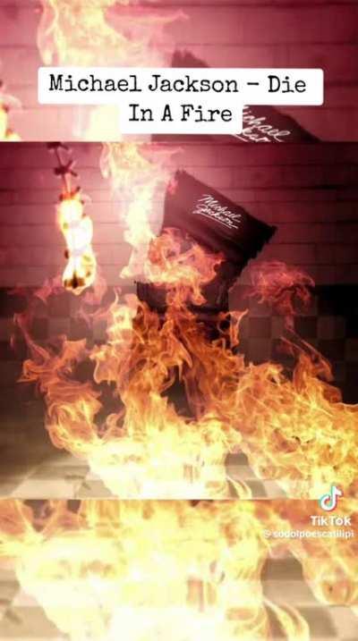 R/fivenightsatFreddy's and r/fnaf are offline rn. 