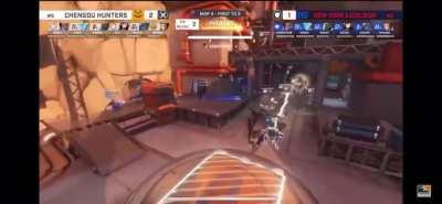 Questionable Commentating in the OWL May Melee Tournament...