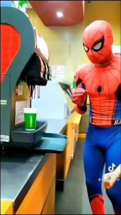 friendly neighbourhood spiderman to the rescue