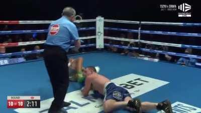 Gallen adapts to the crackdown showcasing his new tackling technique on Huni