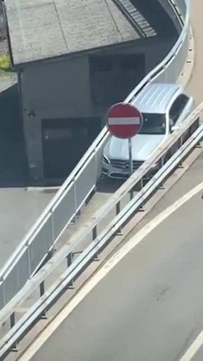 Taking a shortcut on a bikelane