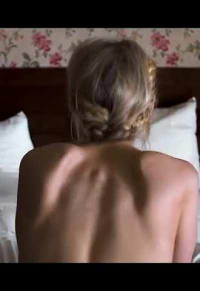 Birthday Girl Riki Lindhome (43 today!) incredible nude body