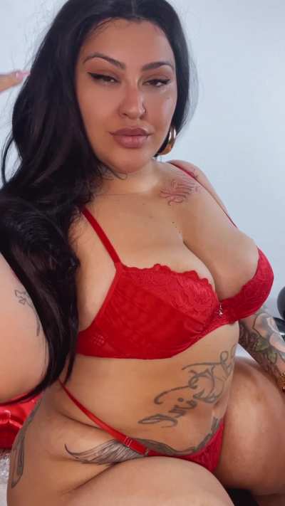 I am just curious... do I look fuckable for older guys as well ?
