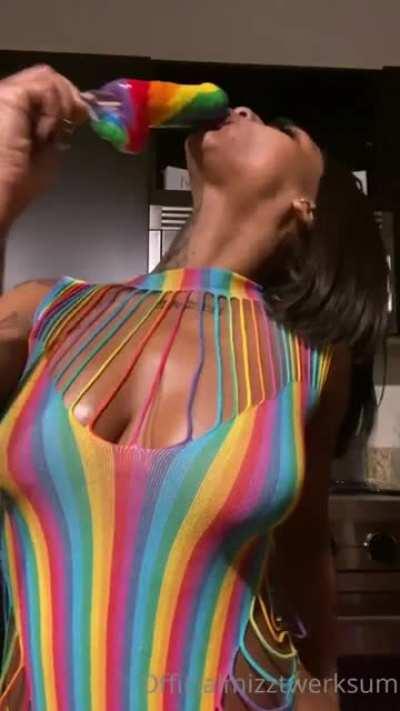 Mizztwerksum throat game 👀