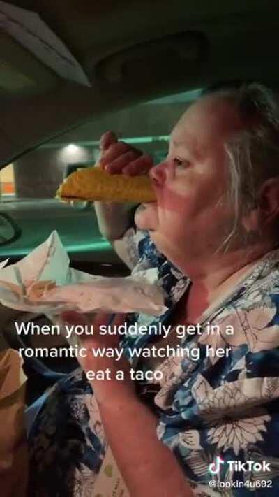 With that gentle suckle, no taco would ever dare to fall apart 🥵🌮