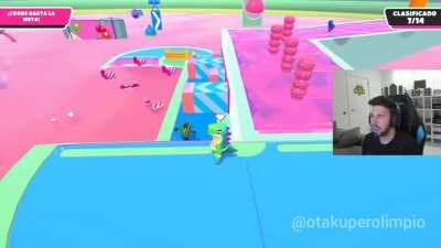 No vegetaa😔😔 añañin es solo un niño😔😔