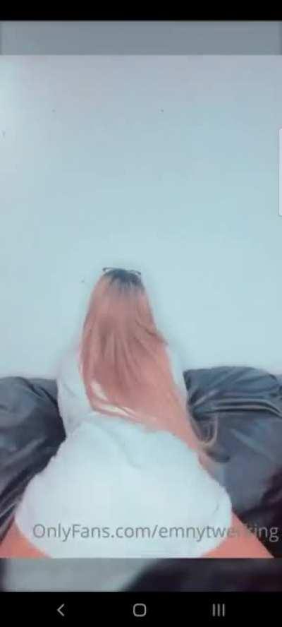 Emny_twerk_y_su_mama - Video #4589