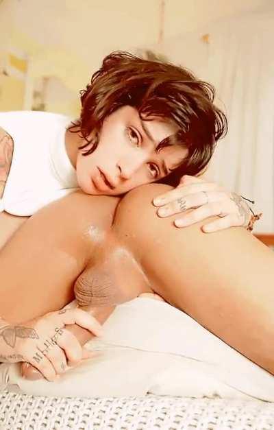 Sometimes i want to eat him out as well