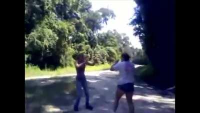 Big girl confronts trash talker