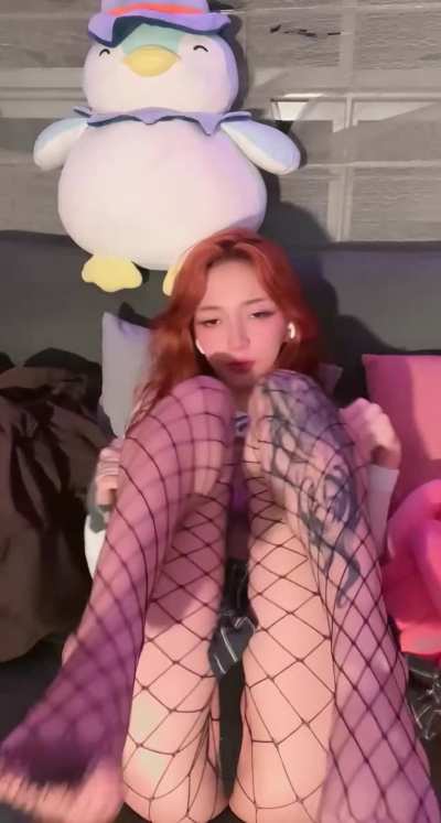Do you like my feet?