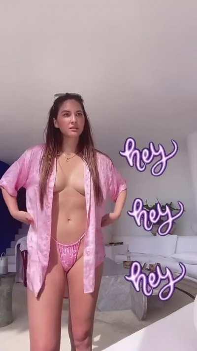 Olivia Munn is a hot milf cock teasing babe