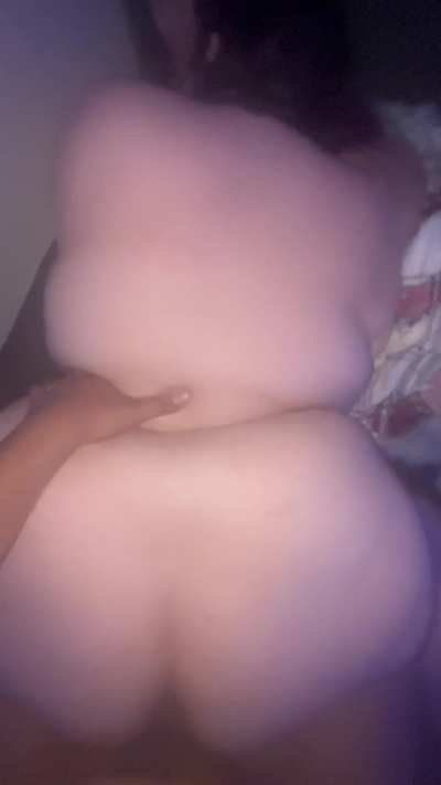 Slut wife getting her daily fill 😈🥵