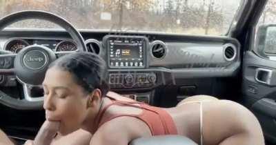 head and arch in car