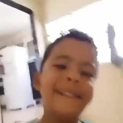 Hmmmmmm look at your front (if it is a repost pls tell me instantly)