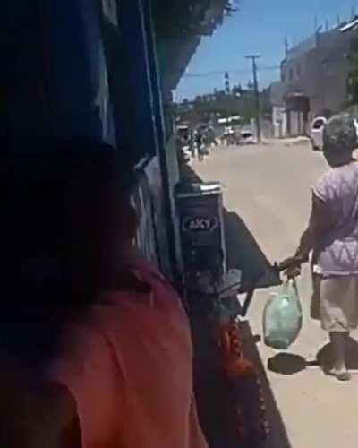 Vazo conversa do nego Ney com parentes