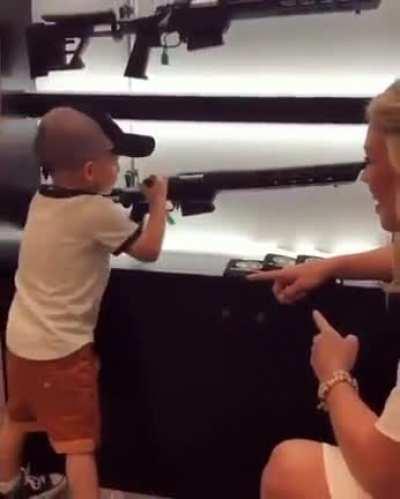 Sigan celebrando esto.