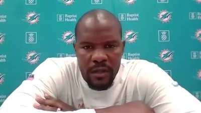 Coach Flores Discusses Minicamp | Miami Dolphins Media Avails