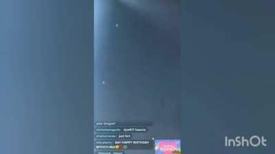 Girl Farts Nonstop on Live