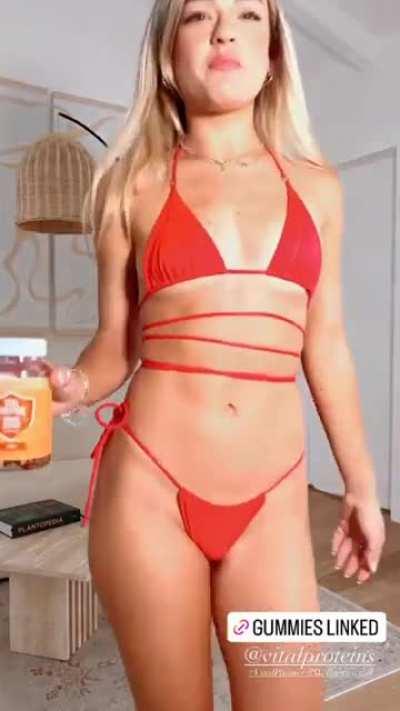 Showing off her bikini collection👙🔥